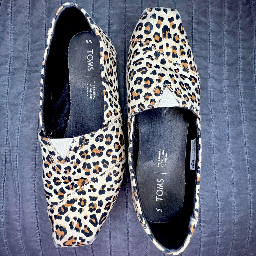 Toms Ortholite Leopard Shoes -these are more like a soft memory foam footbed.